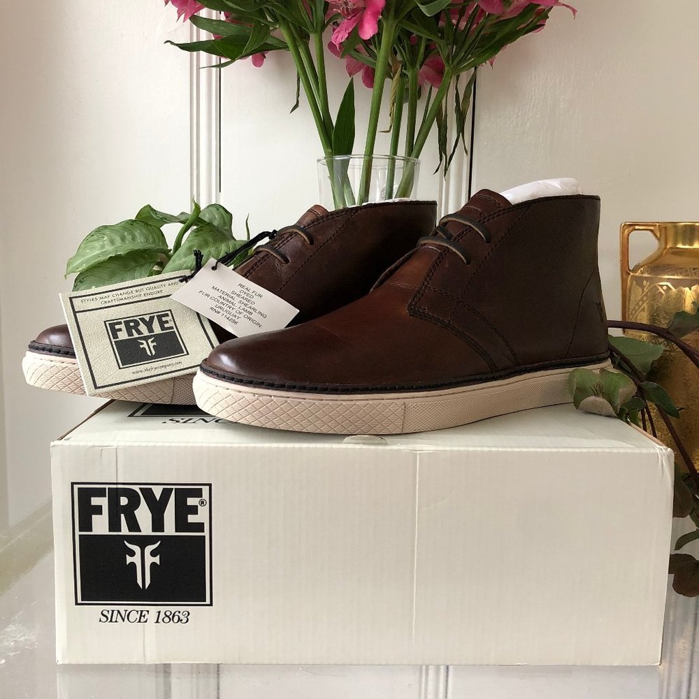 NWT! Men's Frye Shearling-Lined Chukka Boot